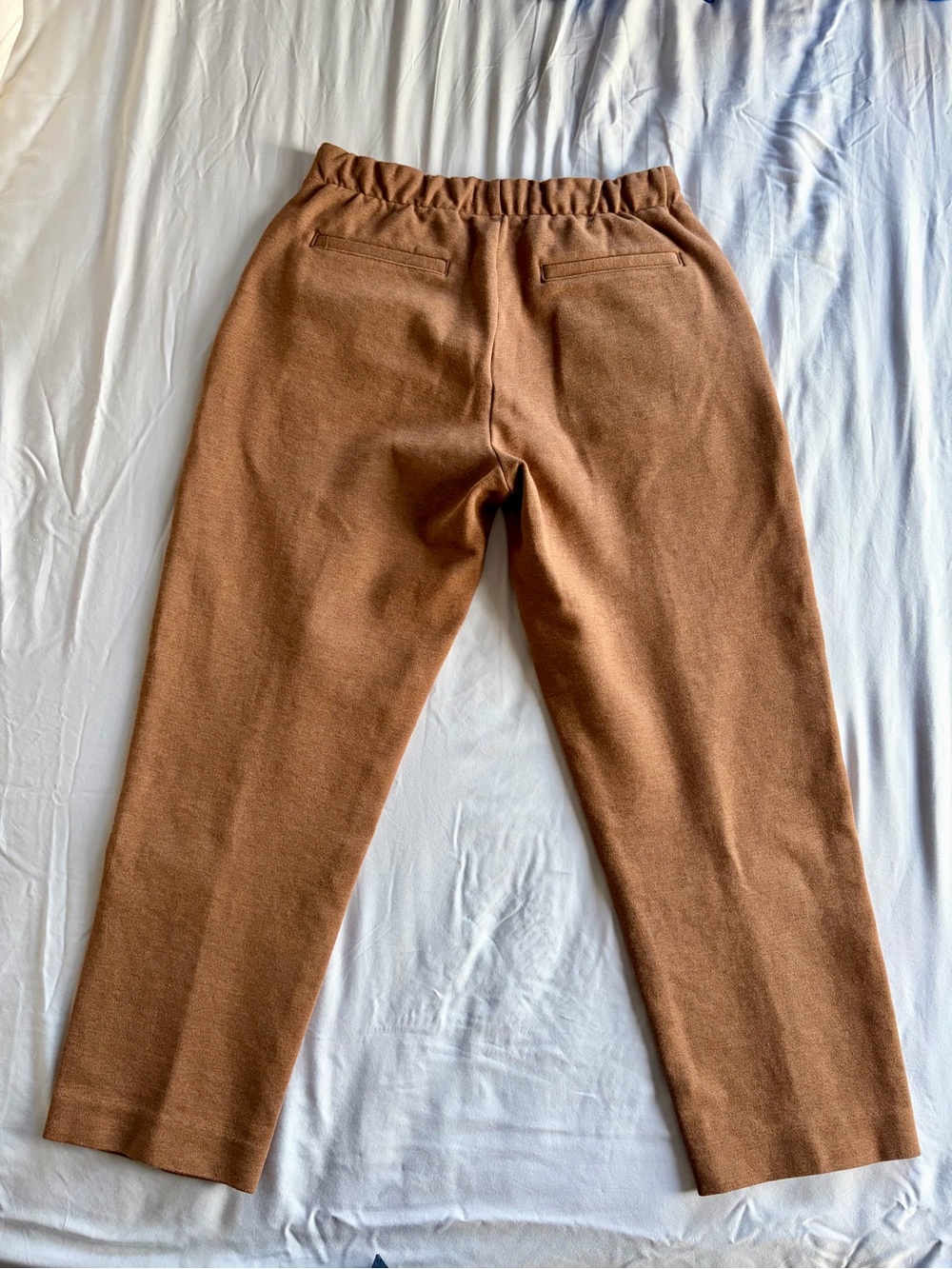 Everlane Dream Pant - Small in Heathered Auburn - Picture 3 of 4